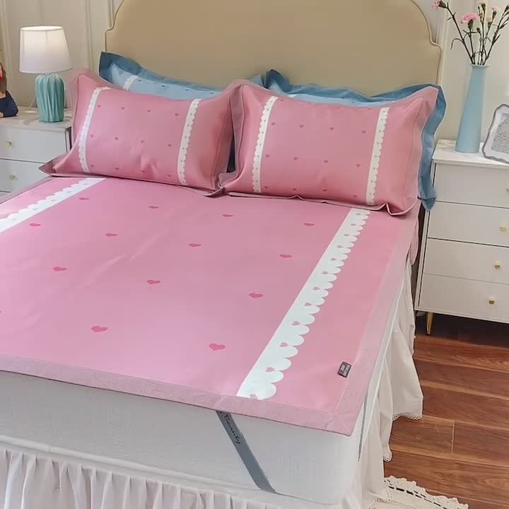 91家纺网 家纺一手货源 找家纺 本希家居 新款高端可水洗冰丝席数码印花 花边小爱心-粉