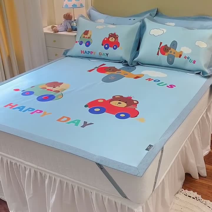 91家纺网 家纺一手货源 找家纺 本希家居 2021新款高端可水洗冰丝席数码印花 快乐小熊