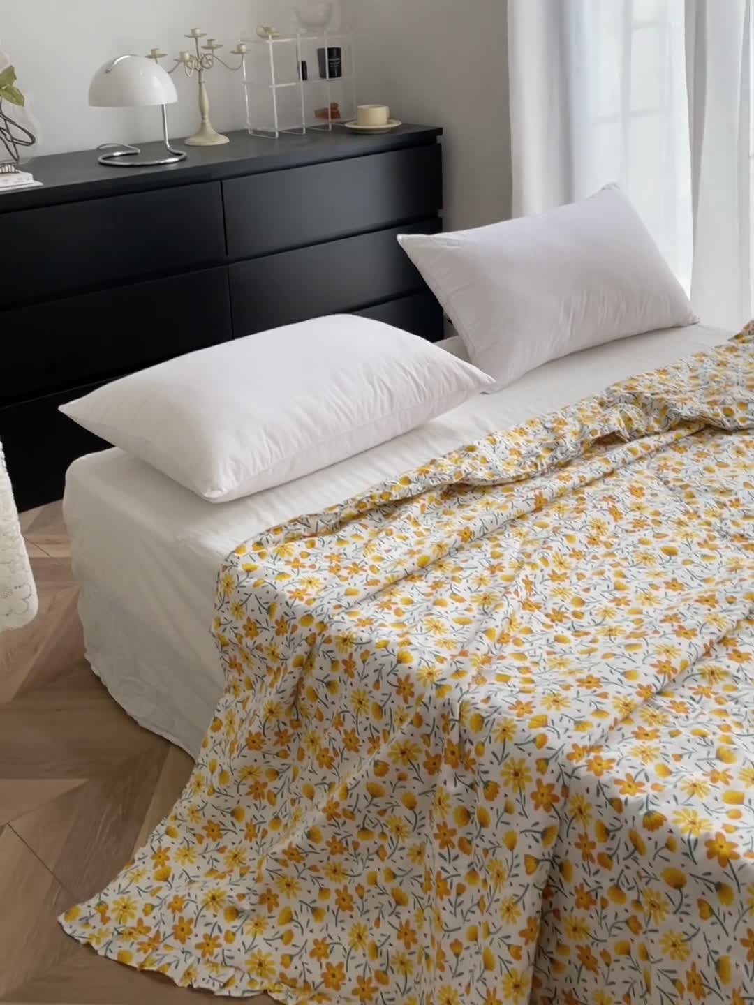 91家纺网 家纺一手货源 找家纺 星期八 2021新款田园风奶油花边大豆夏被 小薇