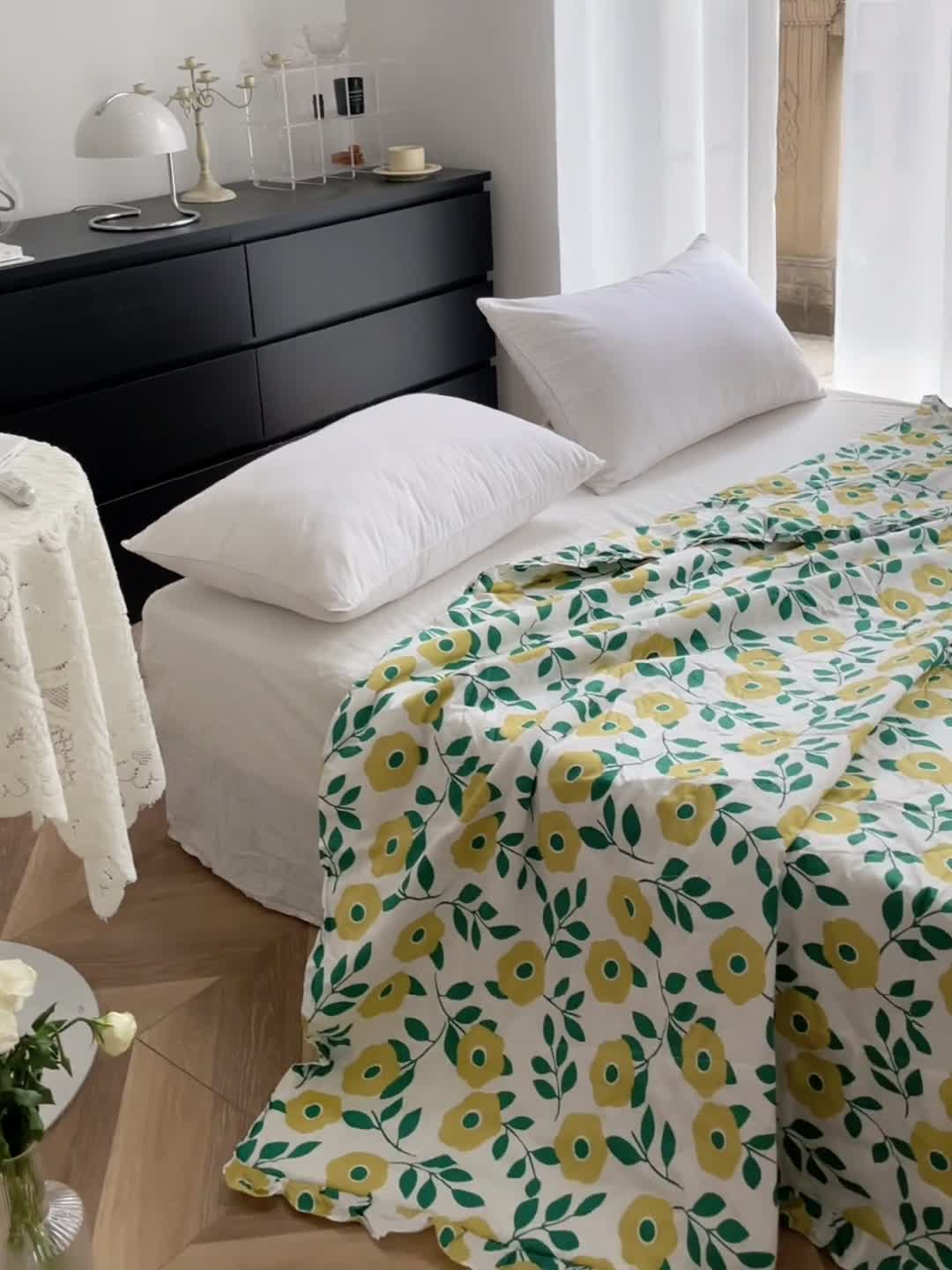 91家纺网 家纺一手货源 找家纺 星期八 2021新款田园风奶油花边大豆夏被 春色满园