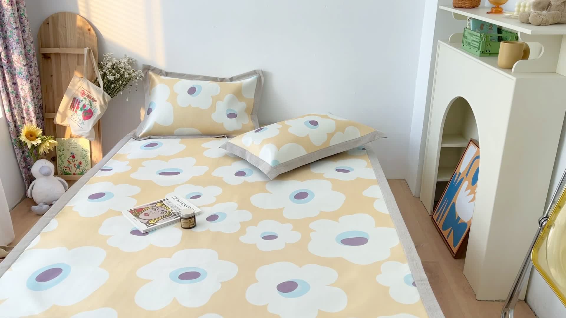 91家纺网 家纺一手货源 找家纺 时年 2021新款水洗养生冰丝凉席 奶思