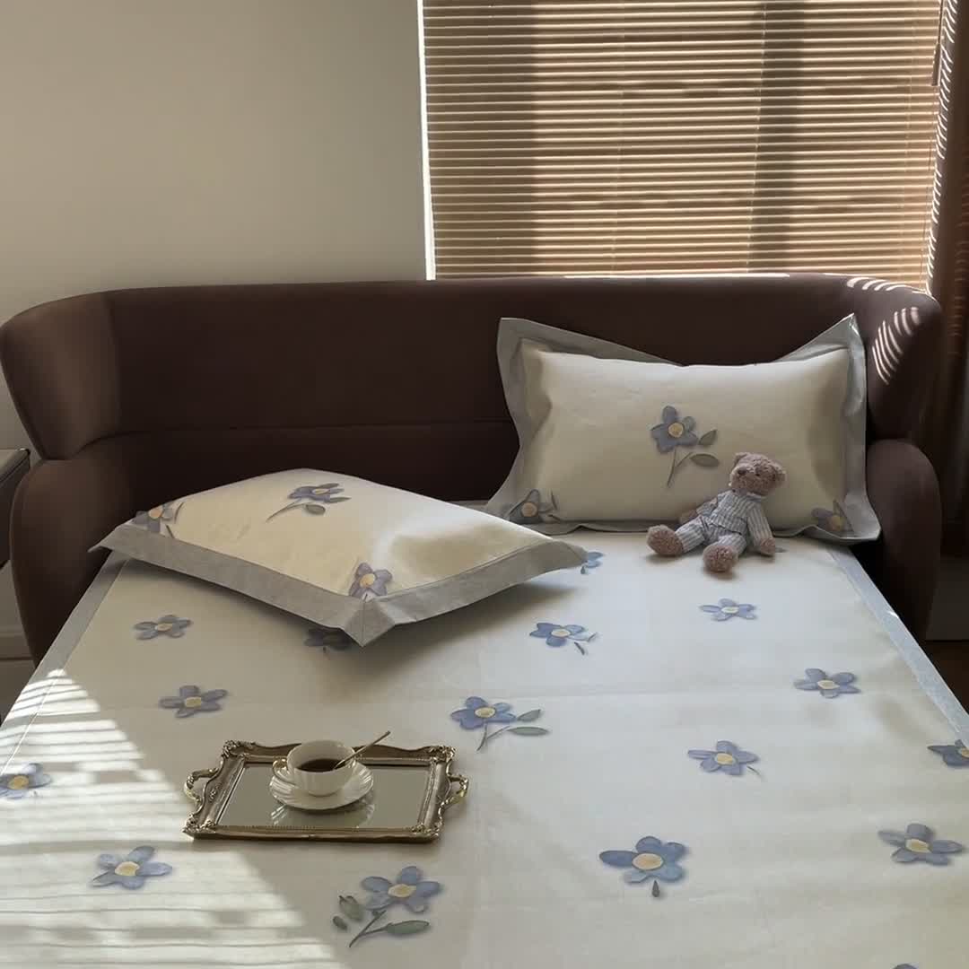 91家纺网 家纺一手货源 找家纺 时年 2021新款水洗冰露丝养生凉席数码印花轻奢风格二蓝风铃2