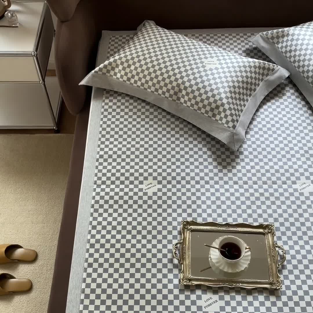 91家纺网 家纺一手货源 找家纺 时年 2021新款水洗冰露丝养生凉席数码印花轻奢风格二棋盘格2