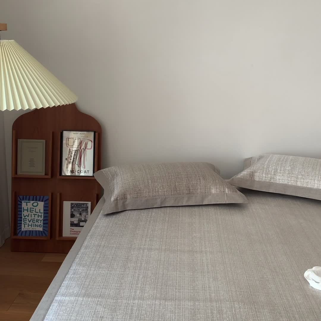 91家纺网 家纺一手货源 找家纺 时年 2021新款水洗提花冰丝凉席养生席 席纹-灰