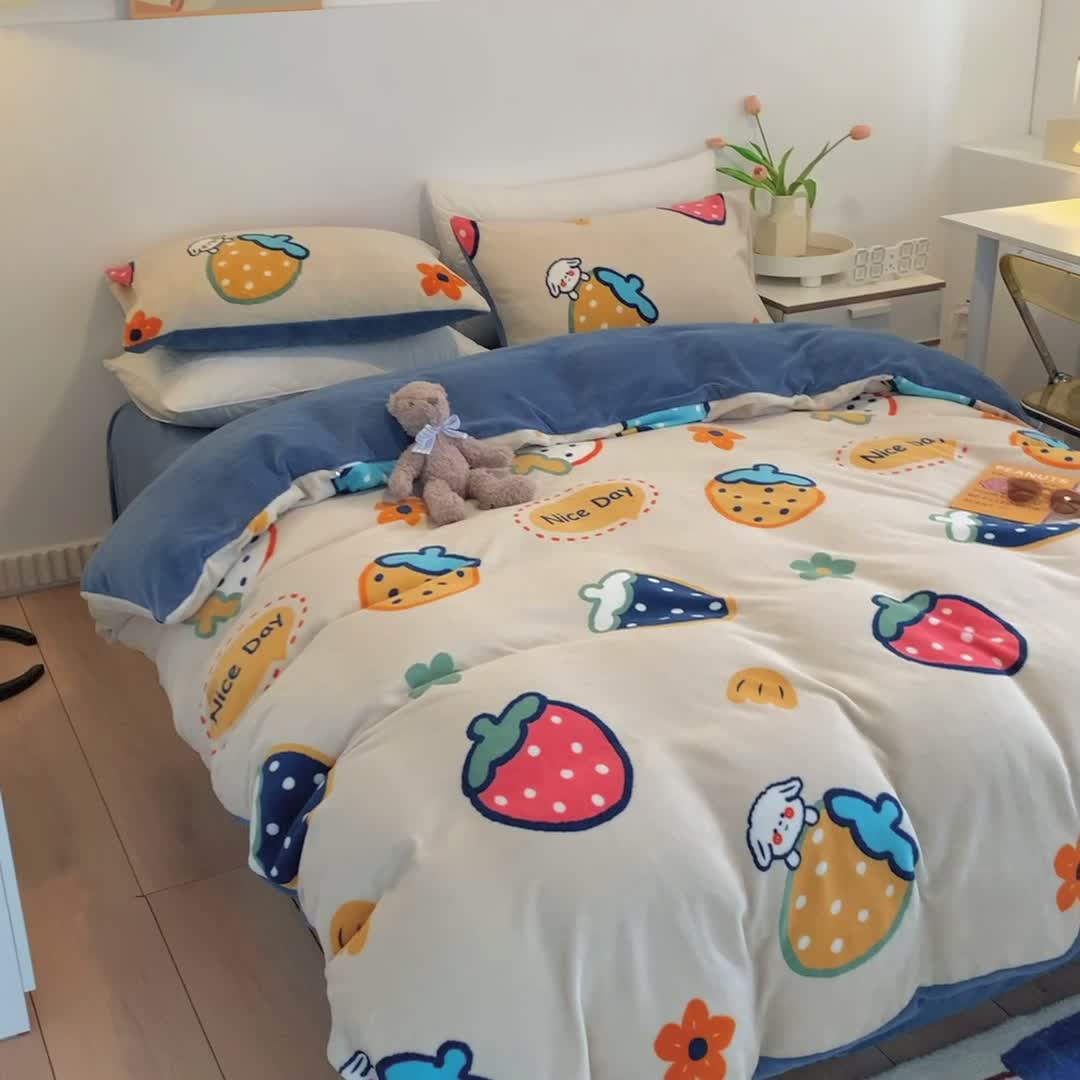 91家纺网 家纺一手货源 找家纺 澳萝拉2021高克重卡通清新牛奶绒四件套水晶法莱绒 彩莓派