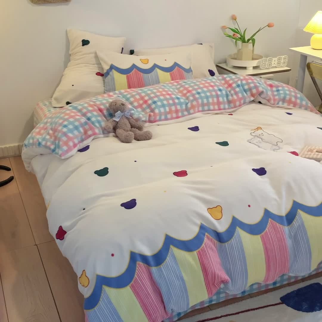 91家纺网 家纺一手货源 找家纺 澳萝拉2021高克重卡通清新牛奶绒四件套水晶法莱绒 少女心