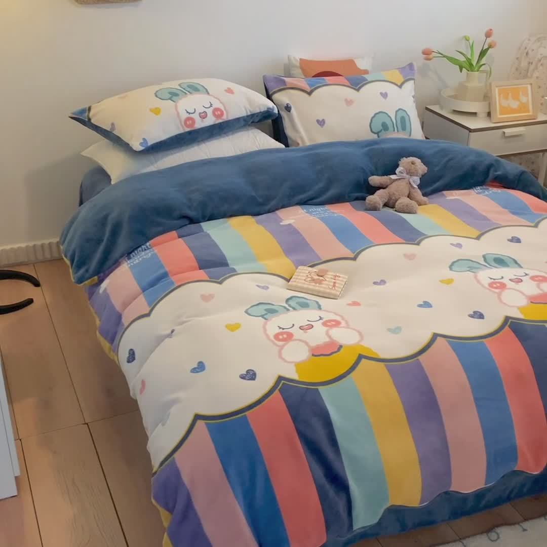 91家纺网 家纺一手货源 找家纺 澳萝拉2021高克重卡通清新牛奶绒四件套水晶法莱绒 淘淘兔