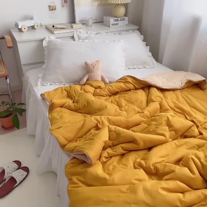 91家纺网 家纺一手货源 找家纺 星期八 2021新款马卡龙大豆针织春秋被冬被 深黄浅黄