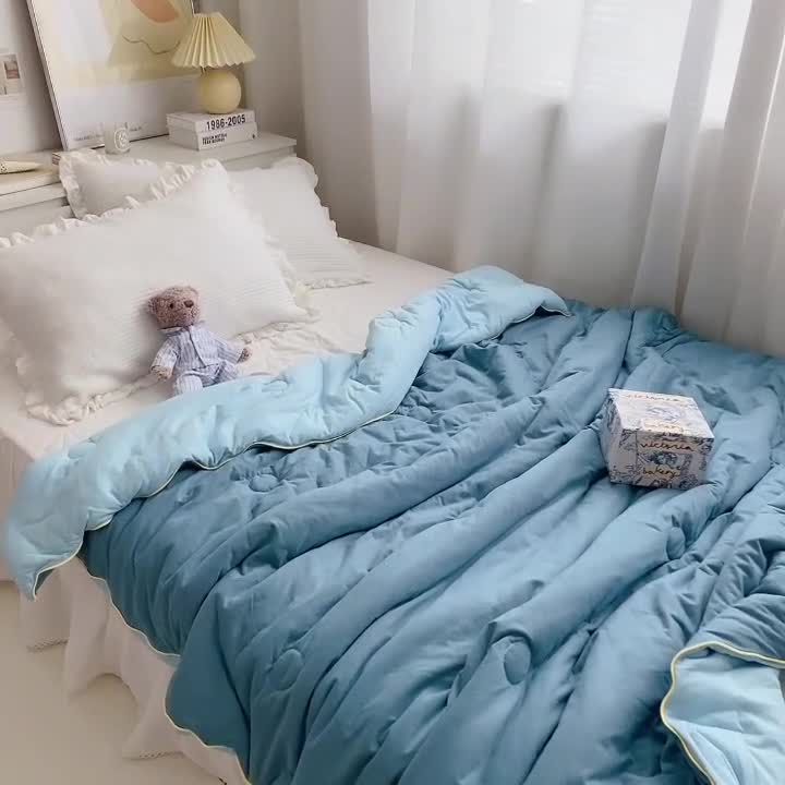 91家纺网 家纺一手货源 找家纺 星期八 2021新款马卡龙大豆针织春秋被冬被 深蓝浅蓝