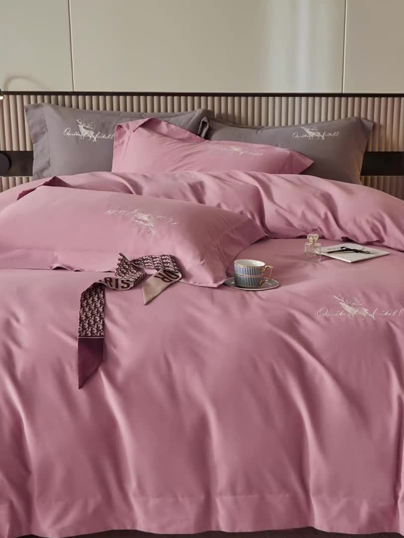 91家纺网 家纺一手货源 找家纺 威克凯丽2021新款秋冬绣花3221磨毛四件套奥兰多-丁香紫