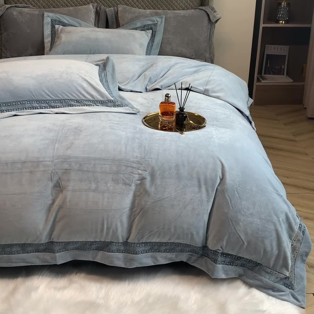 91家纺网 家纺一手货源 找家纺 榻尚 2023新款婴儿绒牛奶绒纯色镂空高端绒四件套 月光绿