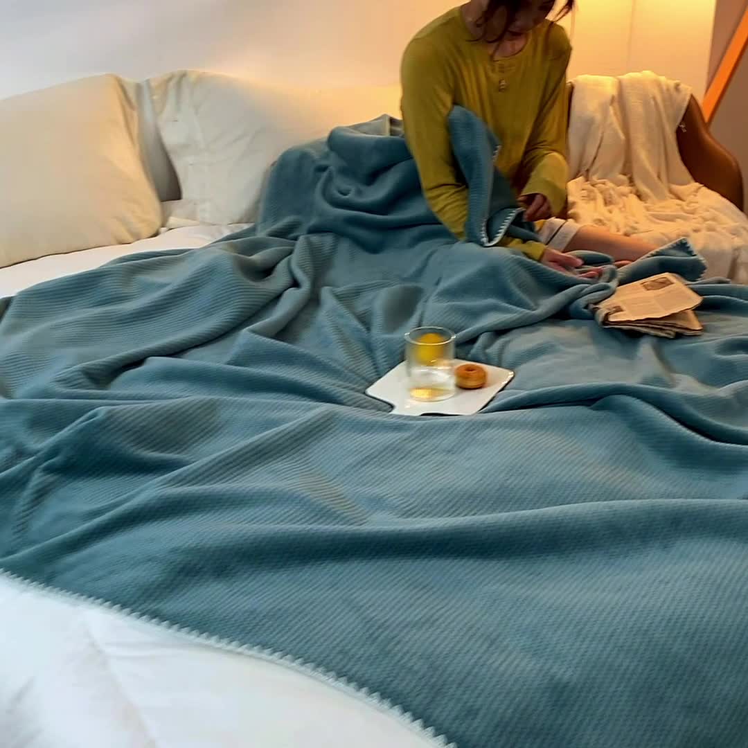 91家纺网 家纺一手货源 找家纺 （总）羋多家纺 2023新款双层牛奶绒华夫格复合毛毯法莱绒