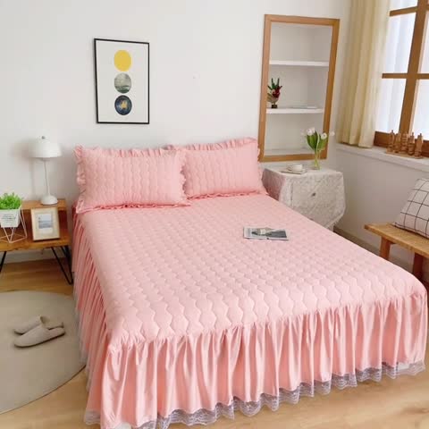 91家纺网 家纺一手货源 找家纺 情煊  2021新款全棉夹棉床裙(可定制尺寸) 粉玉