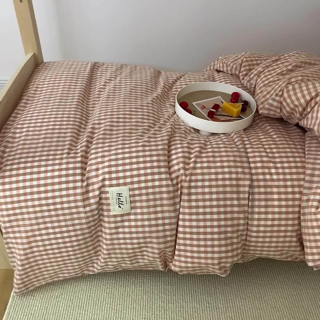 91家纺网 家纺一手货源 找家纺 柠萌家居 2021新款全棉色织水洗棉学生宿舍三件套 蜜粉小格