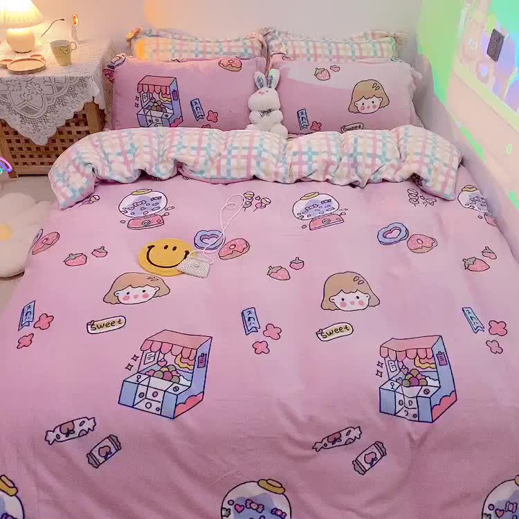 91家纺网 家纺一手货源 找家纺 沐棉家纺2021新款卡通牛奶绒四件套 糖果女孩