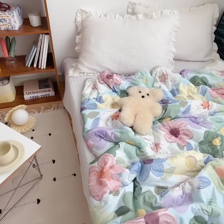 91家纺网 家纺一手货源 找家纺 星期八 2021新款大豆针织春秋被冬被奶油花