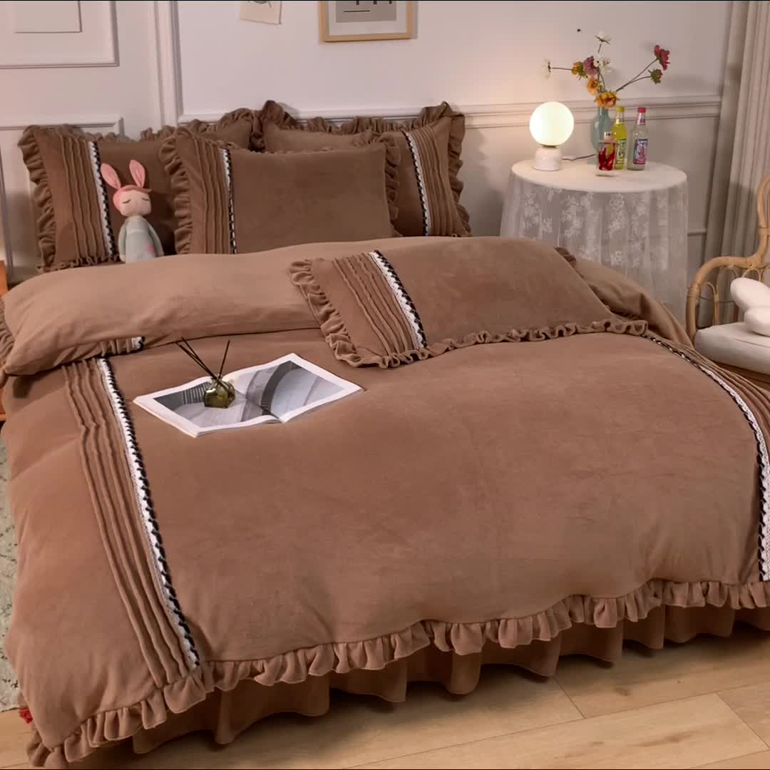 91家纺网 家纺一手货源 找家纺 绒兔兔 2021牛奶绒韩版揪花床裙四件套 咖啡