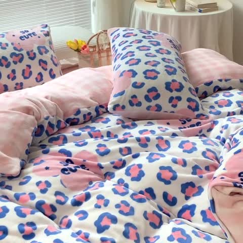 91家纺网 家纺一手货源 找家纺 金爱家 2021新款牛奶绒暖边四件套 可爱多