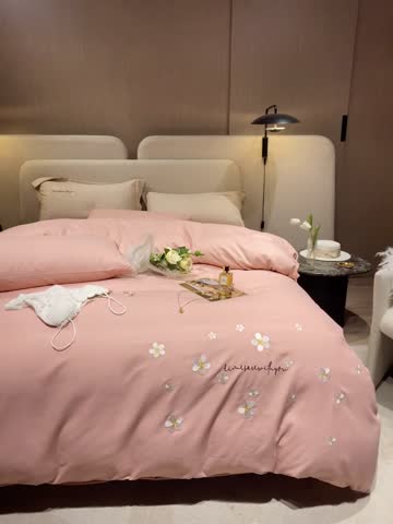 91家纺网 家纺一手货源 找家纺 凡客2021秋冬新款埃类棉刺绣磨毛四件套-樱语 樱语-浅粉