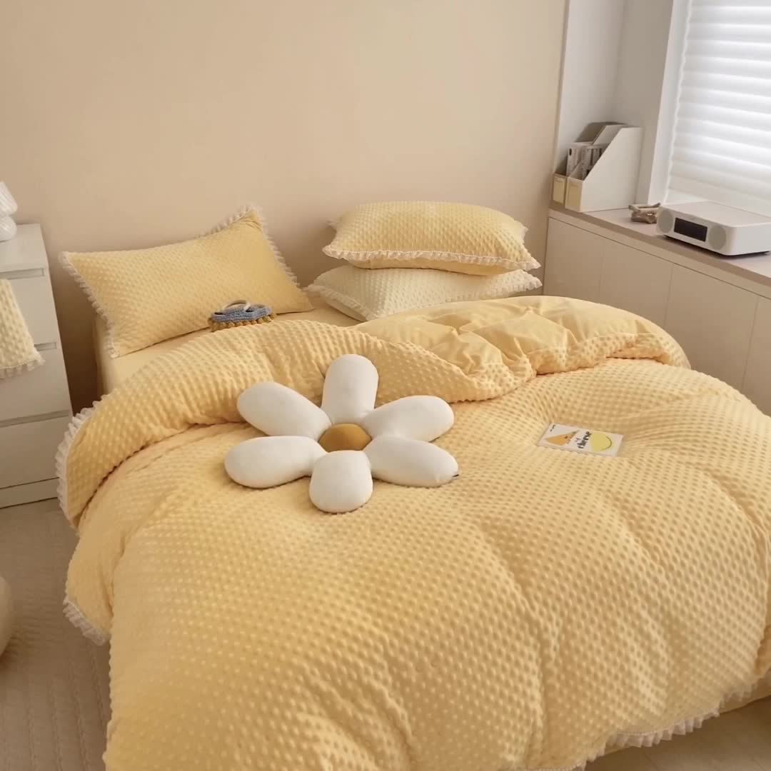 91家纺网 家纺一手货源 找家纺 玛奇朵 2021新款豆豆绒珍珠款四件套-梦露系列 梦露-亮丽黄