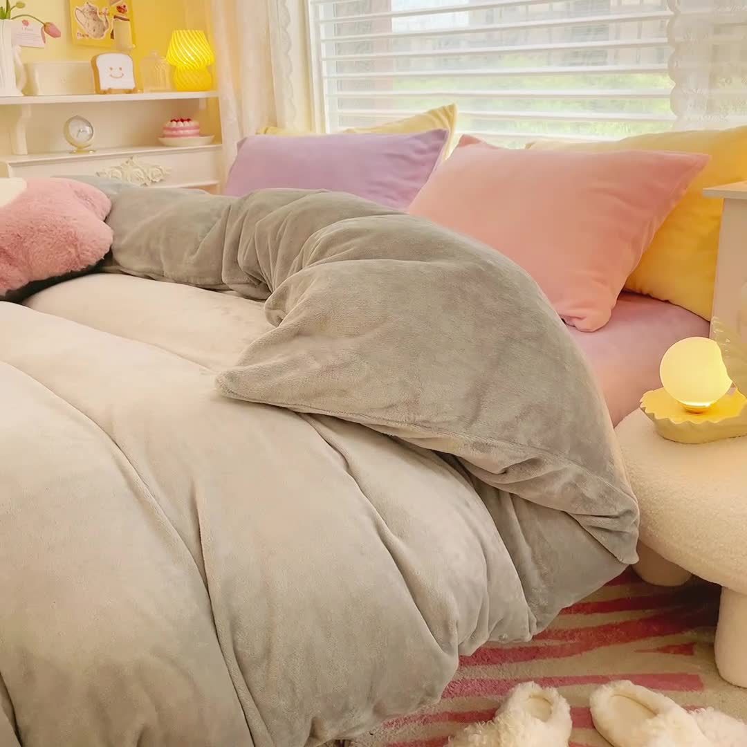 91家纺网 家纺一手货源 找家纺 慕尚 2022新款纯色搭色奶油席牛奶绒四件套 少女-灰