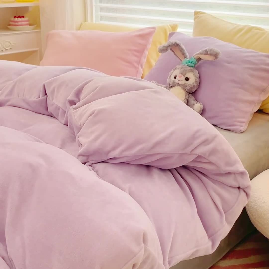 91家纺网 家纺一手货源 找家纺 慕尚 2022新款纯色搭色奶油席牛奶绒四件套 少女-紫