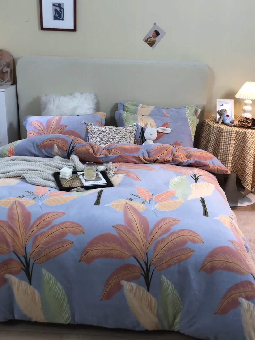 91家纺网 家纺一手货源 找家纺 凡客2021秋冬总重3.8kg高克重牛奶绒印花四件套情定加州