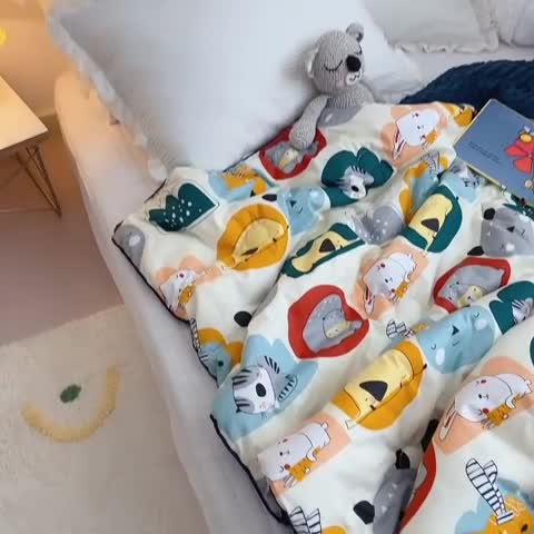 91家纺网 家纺一手货源 找家纺 星期八 2021新款韩国超ins进口安抚豆豆被子春秋被 动物派对