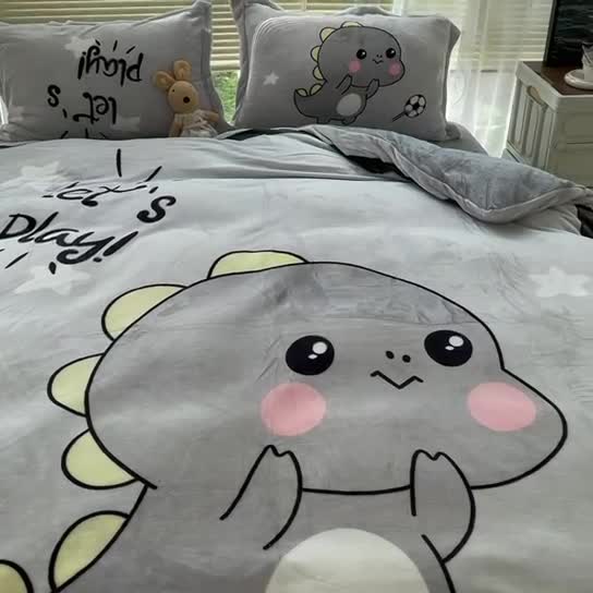 91家纺网 家纺一手货源 找家纺 慕尚 2022新款北欧牛奶绒大版四件套实拍图 快乐恐龙