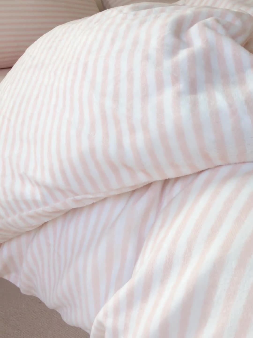 91家纺网 家纺一手货源 找家纺 （总）洋铭区 2021新款ab版牛奶绒布丁绒四件套