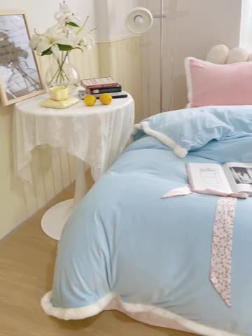 91家纺网 家纺一手货源 找家纺 圆岛家新品纺撞色混搭马卡龙ins慢热风冬款暖绒四件套 天空蓝-枕套紫拼粉＋床单香槟橙