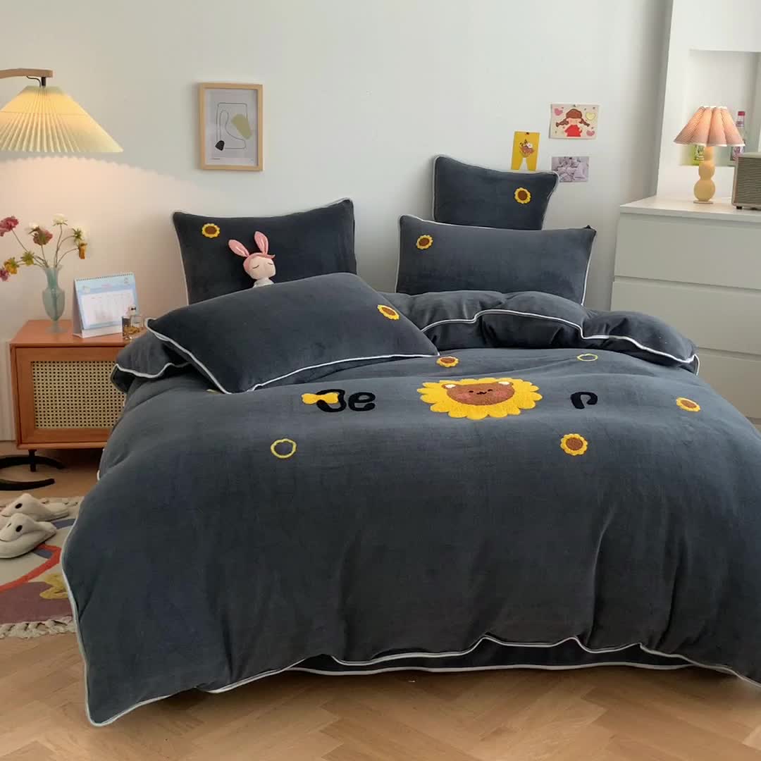 91家纺网 家纺一手货源 找家纺 绒兔兔 2021秋冬牛奶绒毛巾绣韩版床裙床单四件套 向日葵-深灰
