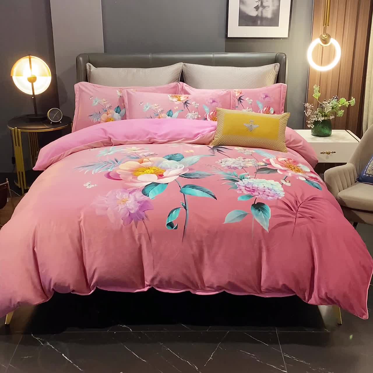 91家纺网 家纺一手货源 找家纺 ds生活馆2021新款奢系列数码印花水晶绒牛奶绒四件套 馨雨繁夏