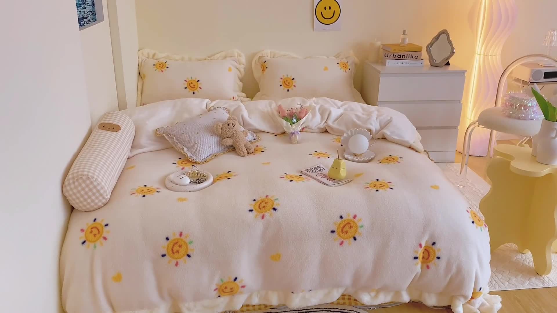 91家纺网 家纺一手货源 找家纺 顾里家纺 新款A版泰迪羊羔绒B版牛奶绒ins风韩国四件套 小太阳