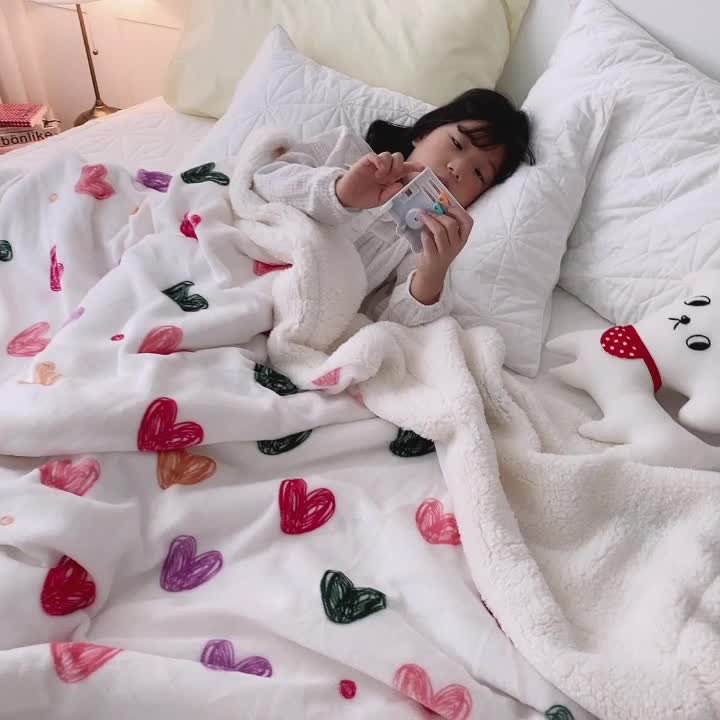 91家纺网 家纺一手货源 找家纺 顾里家纺 2021新款ins网红少女心暖肤羊羔绒毯 少女心