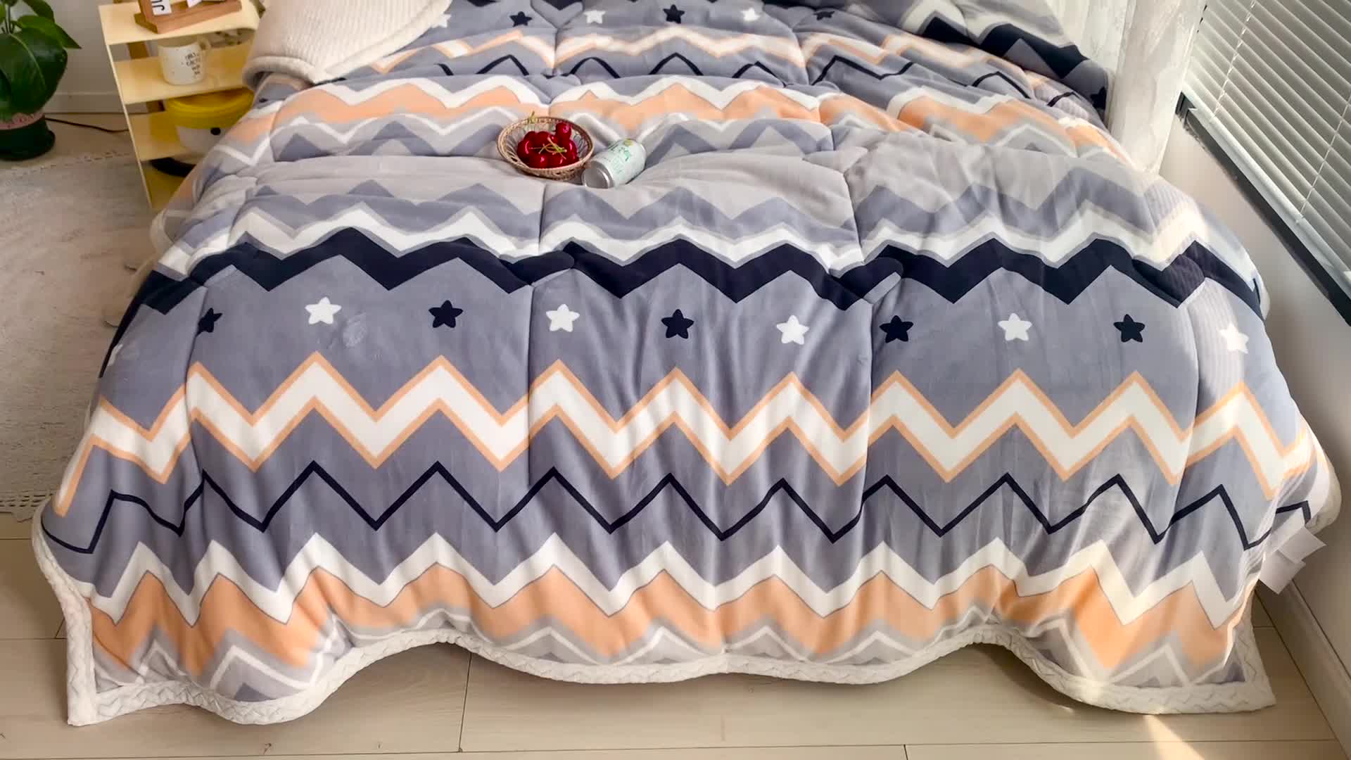 91家纺网 家纺一手货源 找家纺 慕尚 2022新款牛奶绒贝贝绒三层加厚毛毯 波西米亚