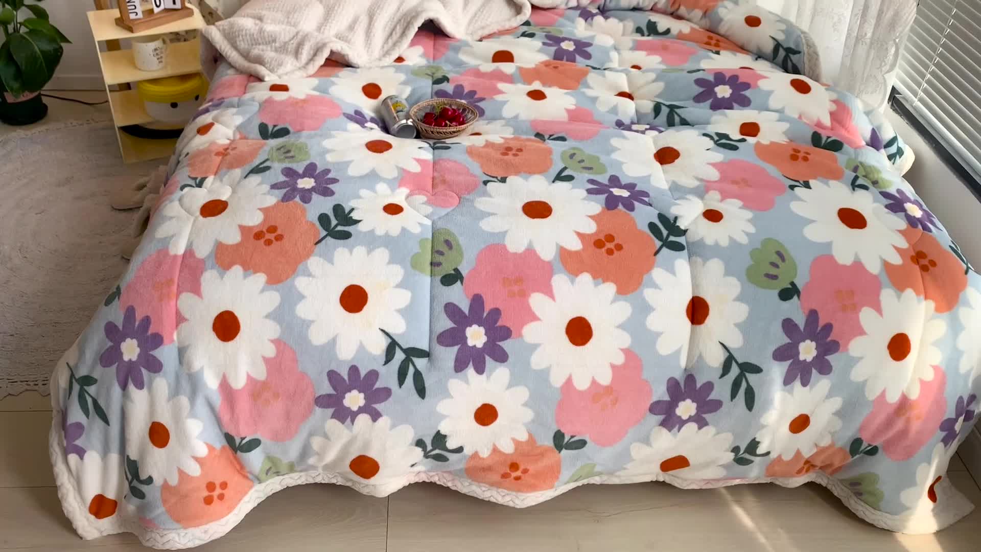 91家纺网 家纺一手货源 找家纺 慕尚 2022新款牛奶绒贝贝绒三层加厚毛毯 花海