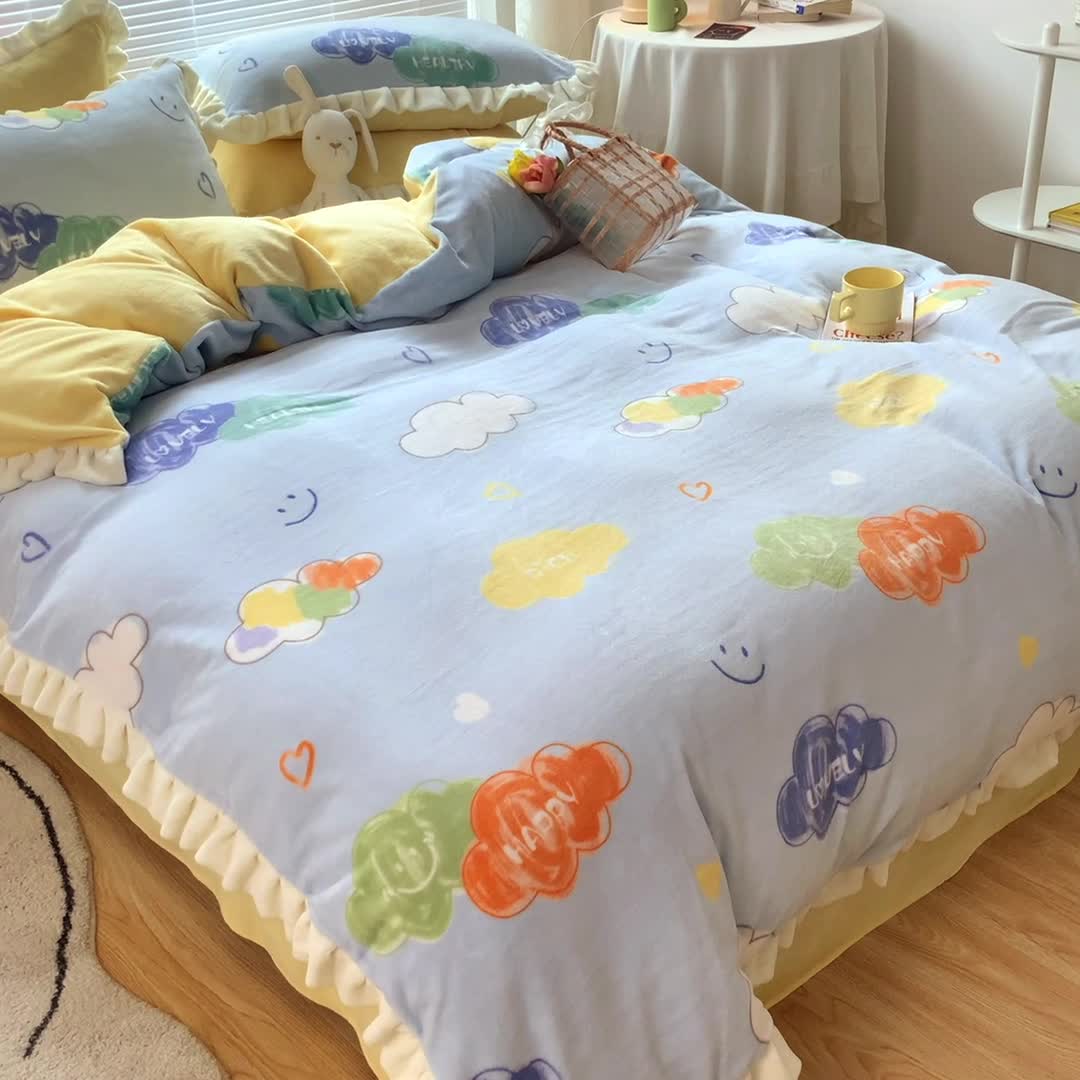 91家纺网 家纺一手货源 找家纺 眠帛 2021新款小清新花边款牛奶绒四件套 彩云