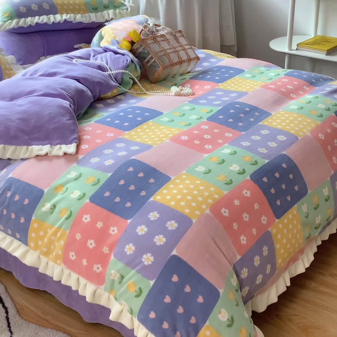 91家纺网 家纺一手货源 找家纺 眠帛 2021新款小清新花边款牛奶绒四件套 花海