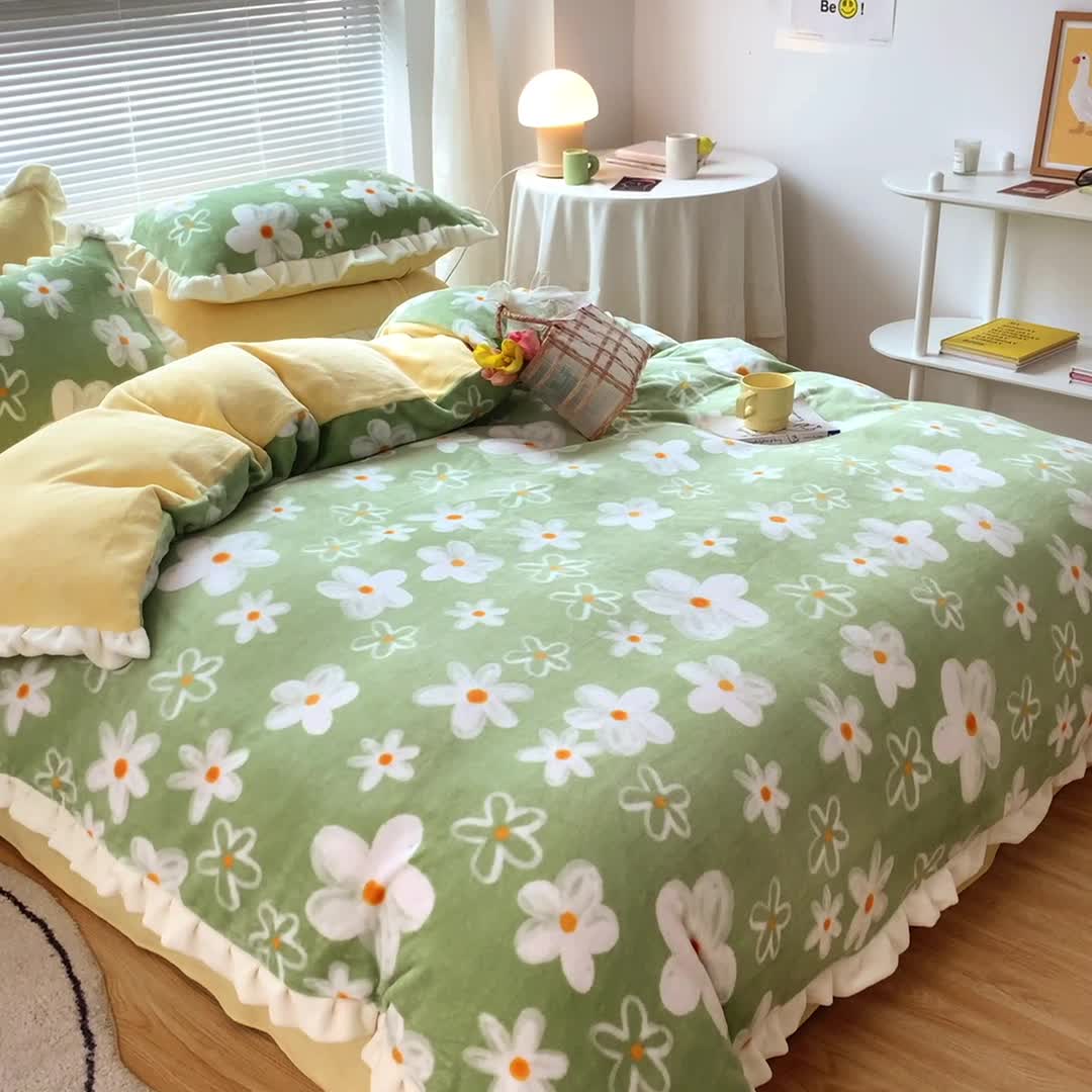 91家纺网 家纺一手货源 找家纺 眠帛 2021新款小清新花边款牛奶绒四件套 清野