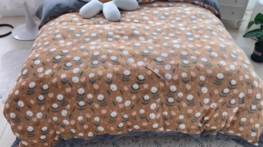 91家纺网 家纺一手货源 找家纺 金爱家 2021新款高克重牛奶绒四件套 花间物语