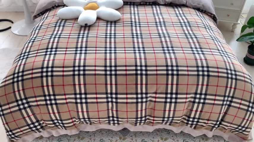 91家纺网 家纺一手货源 找家纺 金爱家 2021新款高克重牛奶绒四件套 巴宝莉