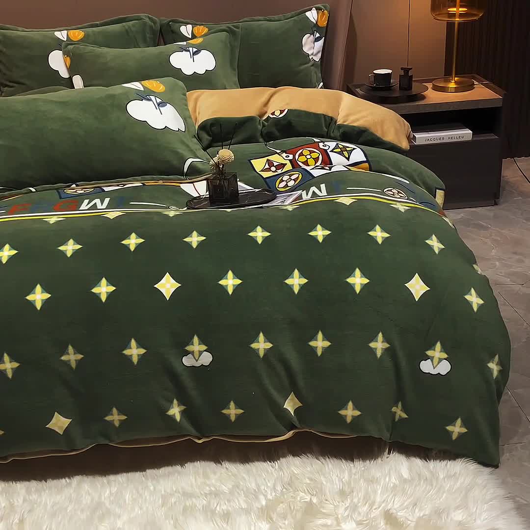 91家纺网 家纺一手货源 找家纺 芯贝儿2021轻奢简约加厚牛奶绒保暖四件套法莱宝宝绒被套 梦伴绿