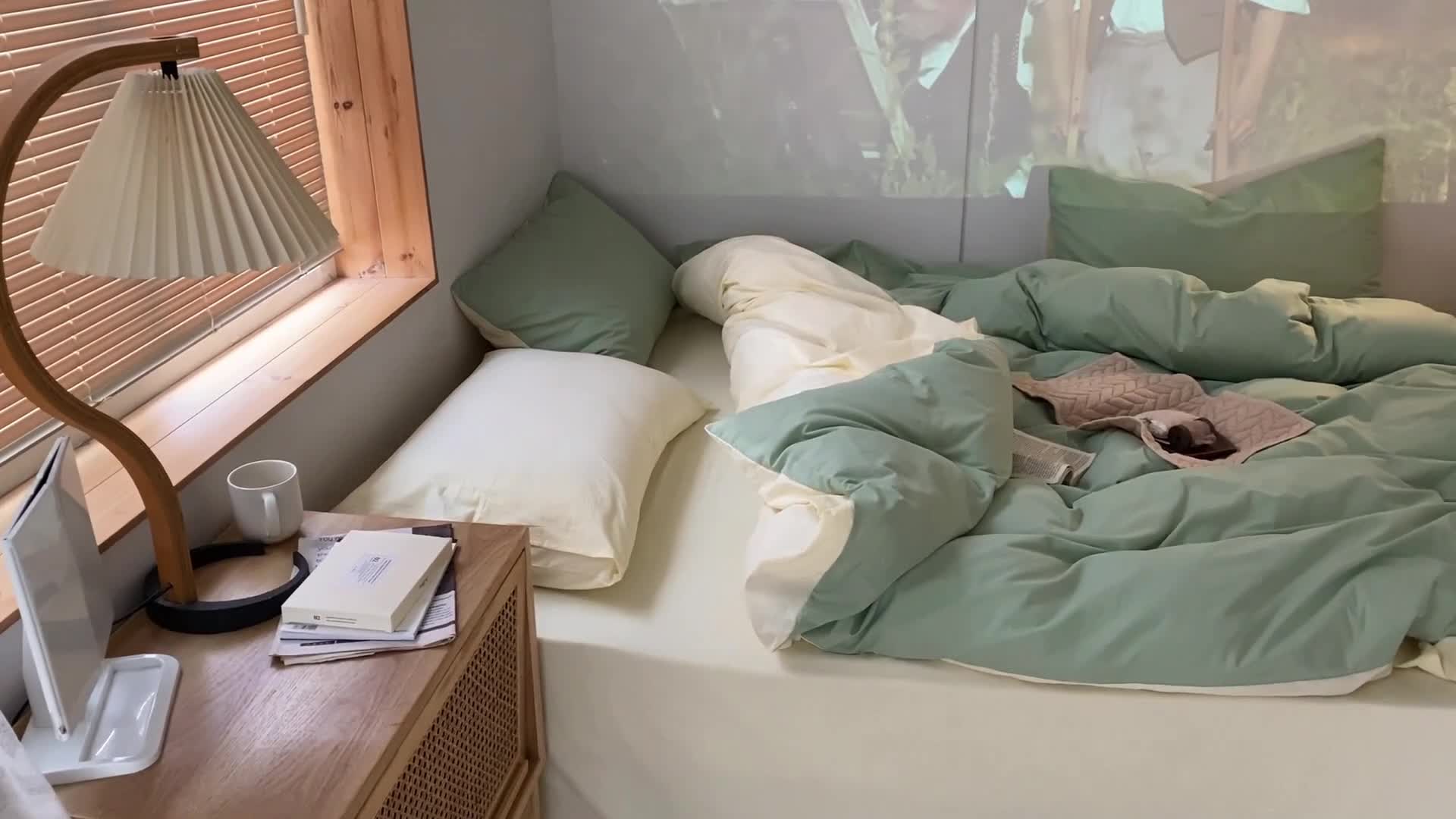 91家纺网 家纺一手货源 找家纺 梦享生活家居 2021新款水洗棉双拼四件套 淡雅绿＋奶茶