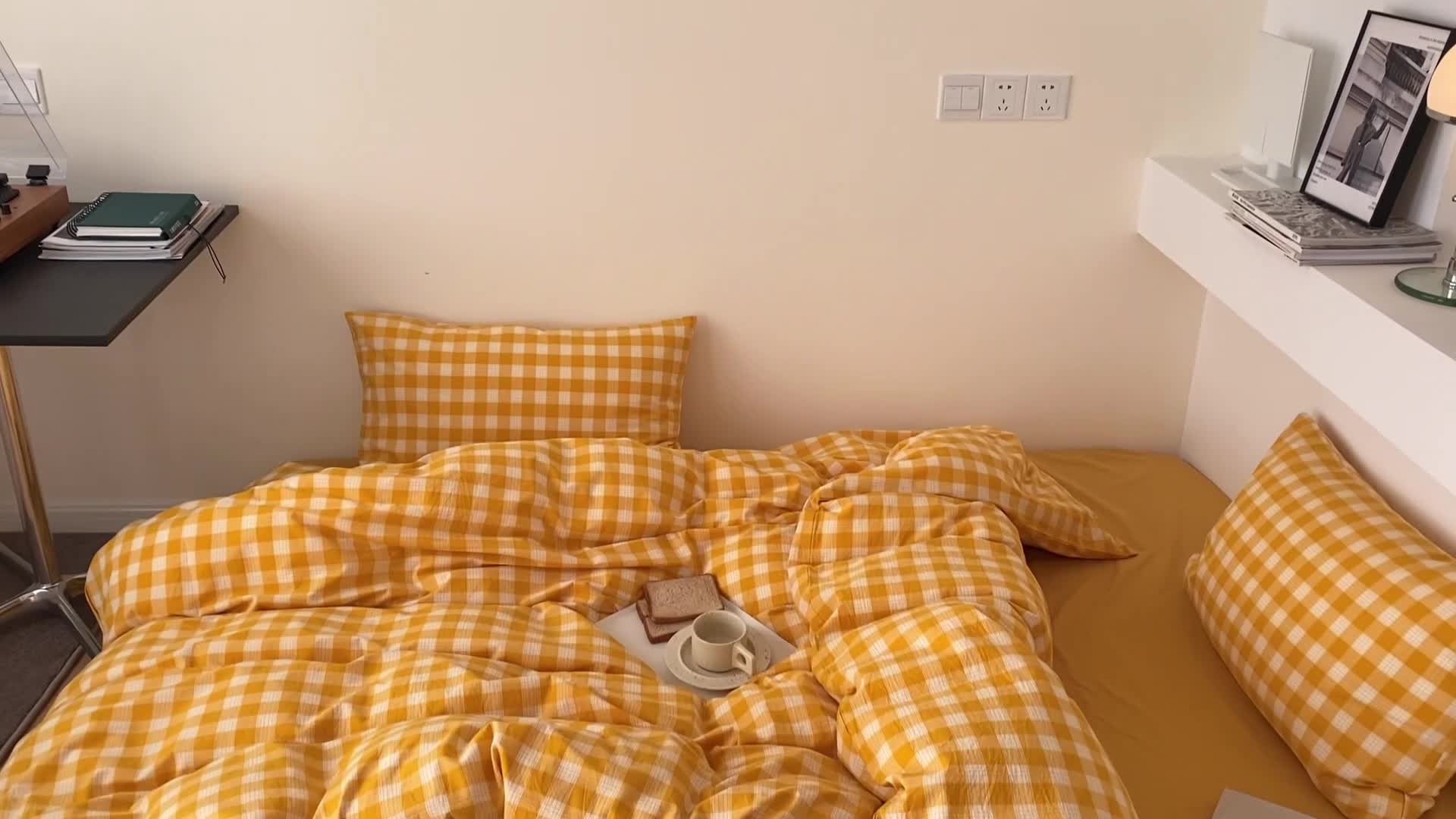 91家纺网 家纺一手货源 找家纺 梦享生活家居 2021新款水洗棉色织全棉四件套 晓月格黄