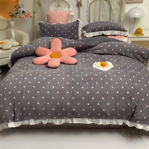 91家纺网 家纺一手货源 找家纺 欧冠家纺 2021新款保暖牛奶绒单被套 灰-波点