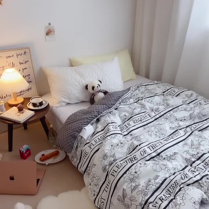 91家纺网 家纺一手货源 找家纺 星期八2021新款豆豆被冬被 黑茶竖条