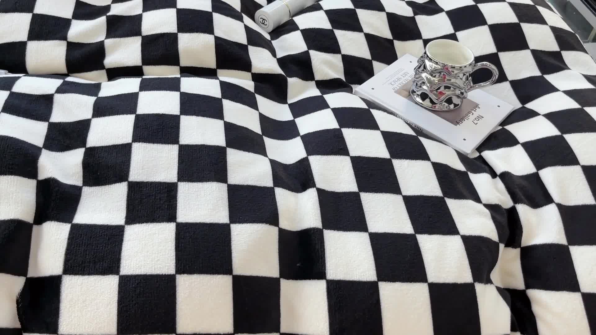 91家纺网 家纺一手货源 找家纺 （总）昔可家纺 2021新款牛奶绒棋盘格系列四件套