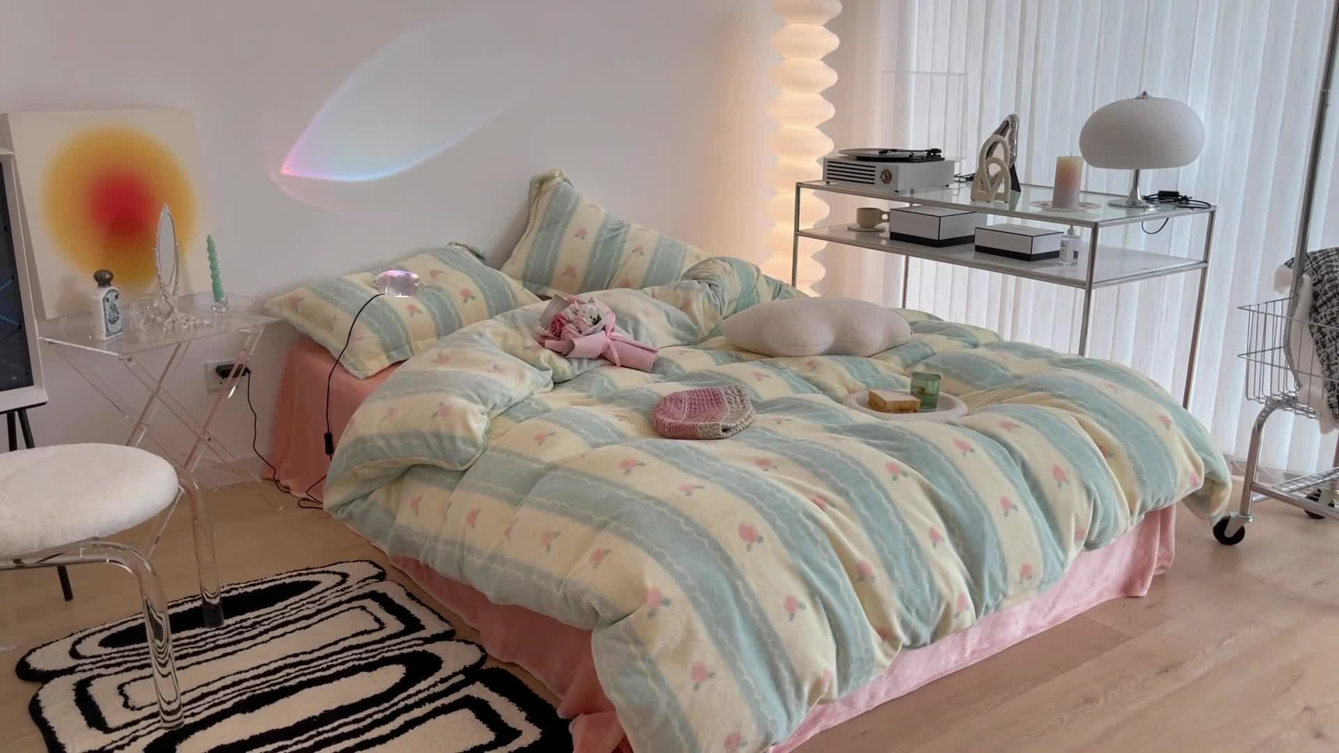 91家纺网 家纺一手货源 找家纺 昔可家纺 2021新款牛奶绒四件套-三批 竖条水蜜桃