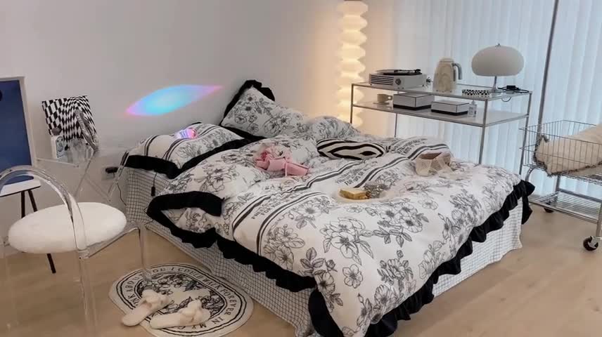 91家纺网 家纺一手货源 找家纺 昔可 2021新款黑色花边牛奶绒四件套 黑茶